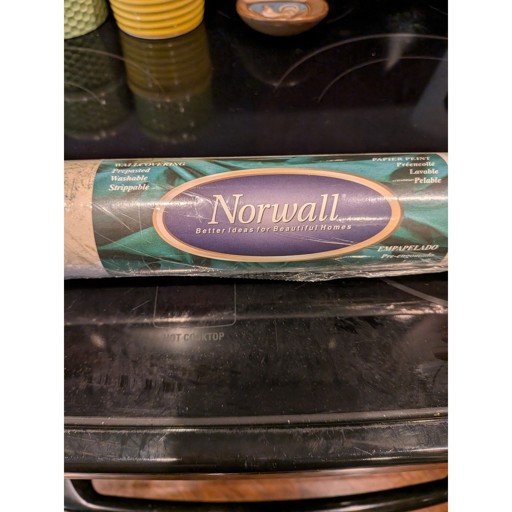 Norwall Botanical Leaf Wallpaper Prepasted Washable Green Cream Deadstock Bolt